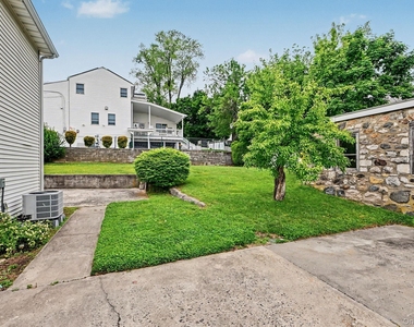 126 Winthrop Avenue - Photo Thumbnail 25
