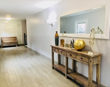 196 Martine Avenue - Photo Thumbnail 17