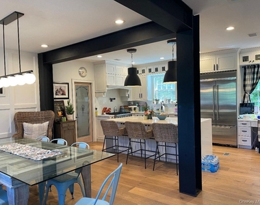 88 Dutchess Boulevard - Photo Thumbnail 2