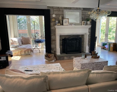 88 Dutchess Boulevard - Photo Thumbnail 8