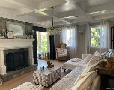 88 Dutchess Boulevard - Photo Thumbnail 10