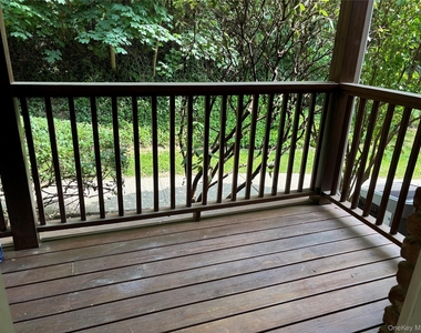 452 Somerset Drive - Photo Thumbnail 29