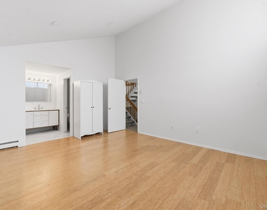 104 Ogden Avenue - Photo Thumbnail 29
