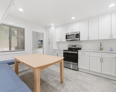 104 Ogden Avenue - Photo Thumbnail 15