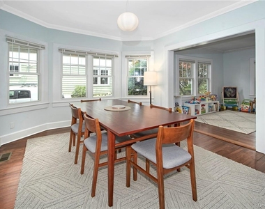 18 Elmwood Avenue - Photo Thumbnail 9