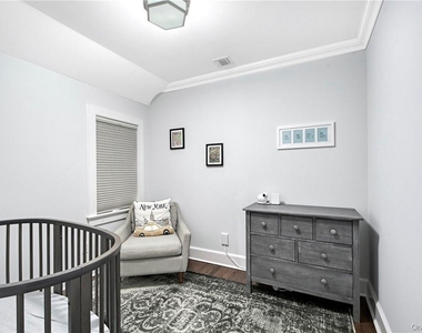 18 Elmwood Avenue - Photo Thumbnail 16