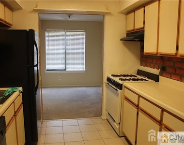 82 Keystone Court - Photo Thumbnail 8