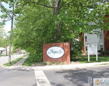 82 Keystone Court - Photo Thumbnail 17