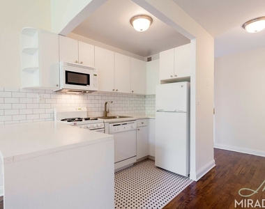 304 E 20th Street - Photo Thumbnail 1