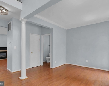 2548 Port Potomac Avenue - Photo Thumbnail 4