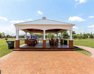 2548 Port Potomac Avenue - Photo Thumbnail 67
