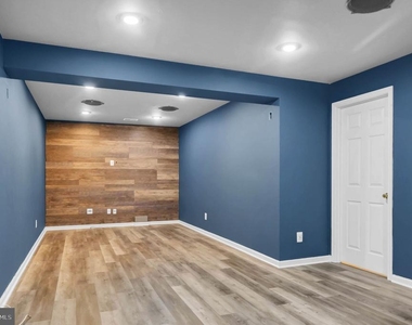 2548 Port Potomac Avenue - Photo Thumbnail 36