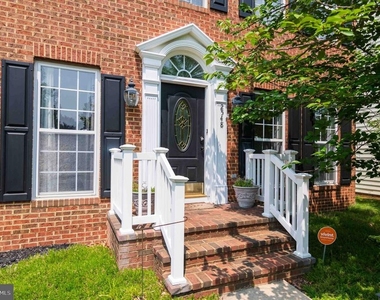2548 Port Potomac Avenue - Photo Thumbnail 1