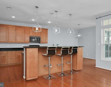 2548 Port Potomac Avenue - Photo Thumbnail 8