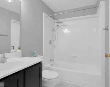 2548 Port Potomac Avenue - Photo Thumbnail 33