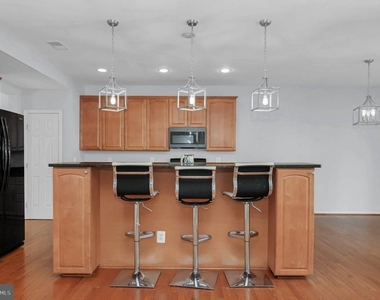 2548 Port Potomac Avenue - Photo Thumbnail 9