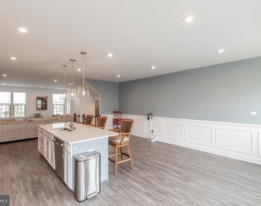 18105 Red Cedar Road - Photo Thumbnail 12