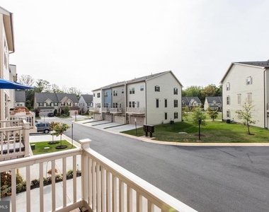 18105 Red Cedar Road - Photo Thumbnail 36