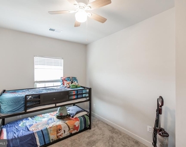 18105 Red Cedar Road - Photo Thumbnail 22
