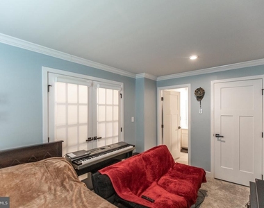 18105 Red Cedar Road - Photo Thumbnail 8