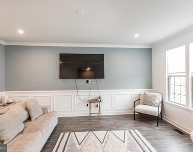 18105 Red Cedar Road - Photo Thumbnail 19