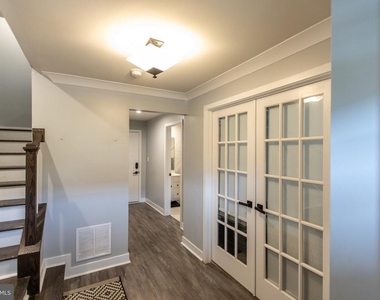 18105 Red Cedar Road - Photo Thumbnail 5
