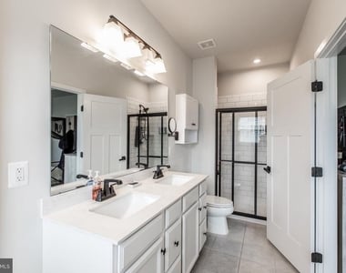 18105 Red Cedar Road - Photo Thumbnail 31