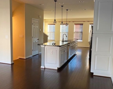 9003 Phita Lane - Photo Thumbnail 11