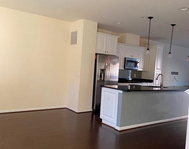9003 Phita Lane - Photo Thumbnail 16