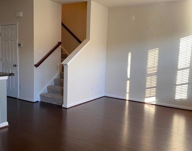 9003 Phita Lane - Photo Thumbnail 4