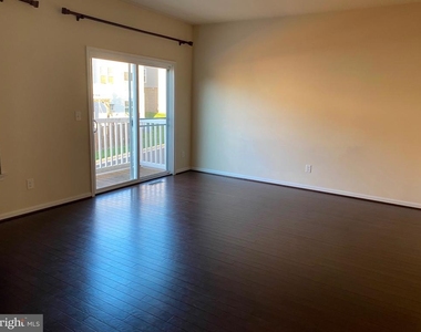 9003 Phita Lane - Photo Thumbnail 6
