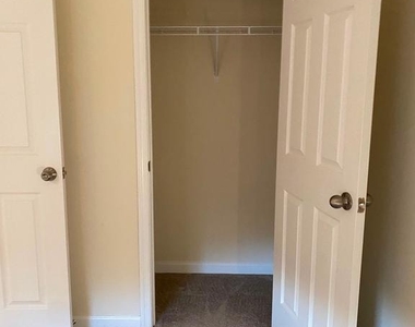 9003 Phita Lane - Photo Thumbnail 31