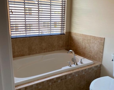 9003 Phita Lane - Photo Thumbnail 35