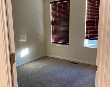 9003 Phita Lane - Photo Thumbnail 25