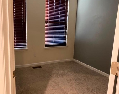 9003 Phita Lane - Photo Thumbnail 26