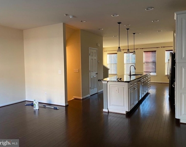 9003 Phita Lane - Photo Thumbnail 5