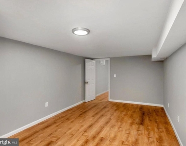 9743 Zimbro Avenue - Photo Thumbnail 13