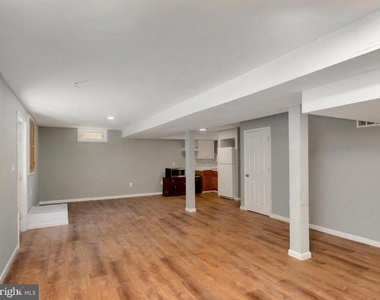 9743 Zimbro Avenue - Photo Thumbnail 3