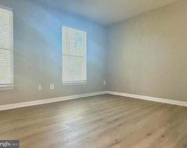 44487 Potter Terrace - Photo Thumbnail 10