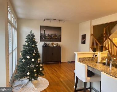 8502 Harvest Oak Drive - Photo Thumbnail 7