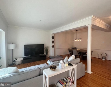 8502 Harvest Oak Drive - Photo Thumbnail 2