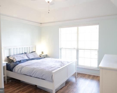 3920 Penderview Drive - Photo Thumbnail 9