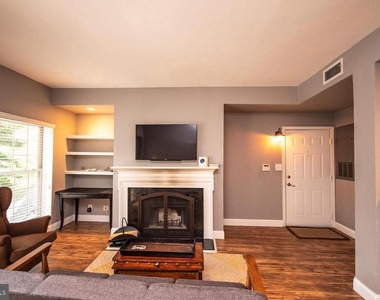 3920 Penderview Drive - Photo Thumbnail 27