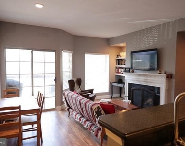 3920 Penderview Drive - Photo Thumbnail 2