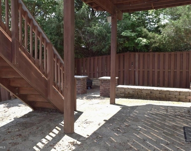 8819 Blue Royale Lane - Photo Thumbnail 42