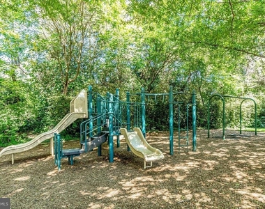 8819 Blue Royale Lane - Photo Thumbnail 45