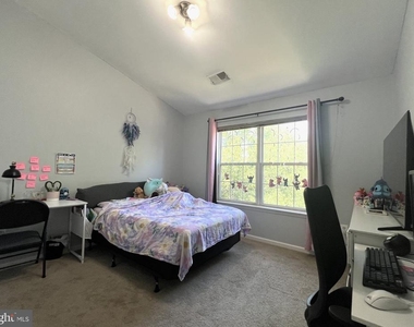 8819 Blue Royale Lane - Photo Thumbnail 26