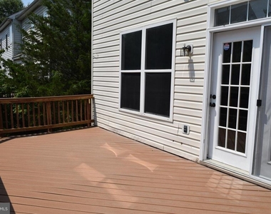 8819 Blue Royale Lane - Photo Thumbnail 18