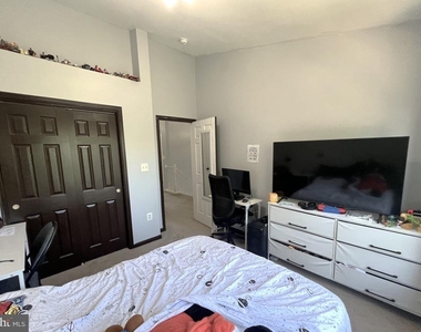8819 Blue Royale Lane - Photo Thumbnail 33