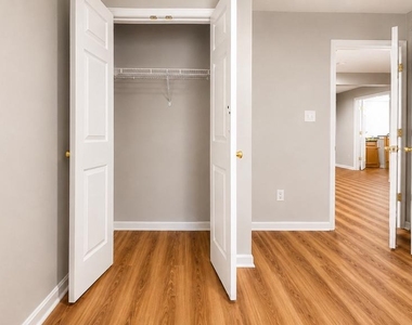 7302 Ivycrest Place - Photo Thumbnail 8